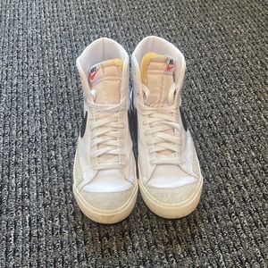 Nike size 8 blazers